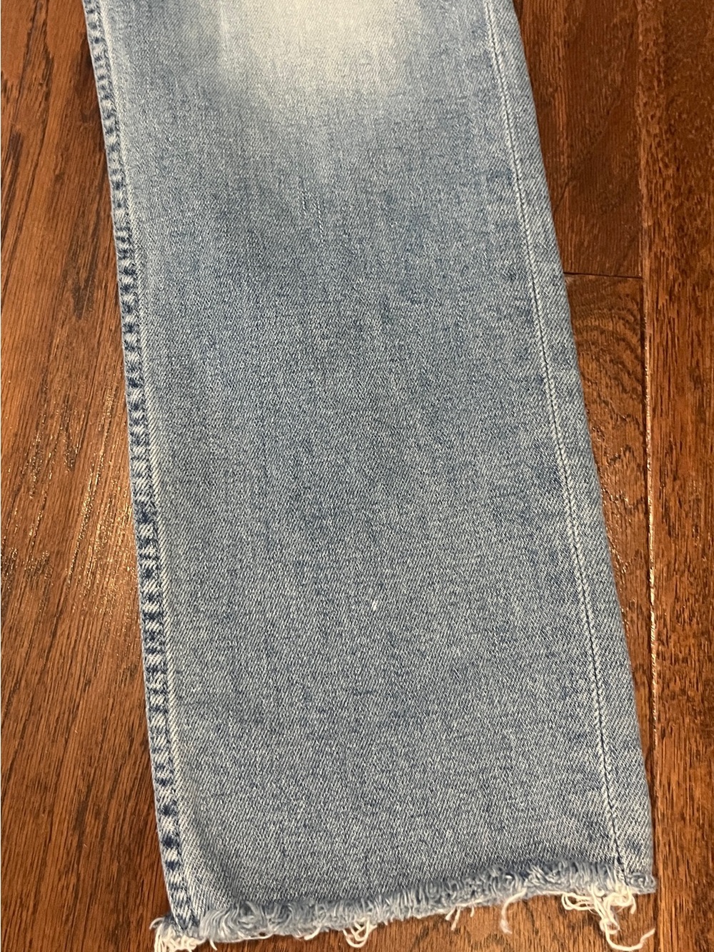 MOTHER Light Wash Women’s Jeans - Picture 8 of 10